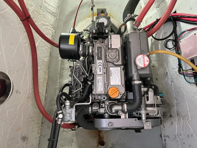 Slide: The Image of Seawind 1260 2020 - 65