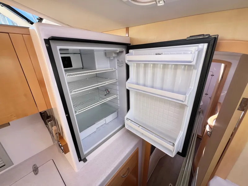 Slide: The Image of Seawind 1260 2020 - 73