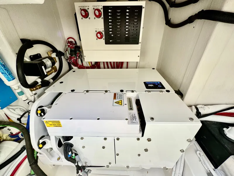 Slide: The Image of Tiara 43 LE 2025 - 68