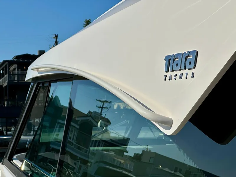 Slide: The Image of Tiara 48 LE 2025 - 51