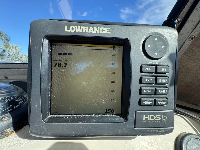 Slide: The Image of Lowrance HDS5 marine GPS on 2005 Parker 2520 Deep Vee Sport Cabin boat. - 25