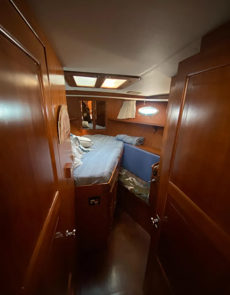Slide: The Image of Lien Hwa McKinna 42 Aft Cabin 1991 - 59