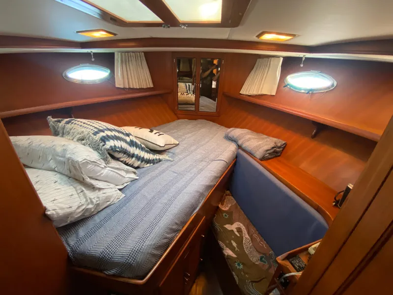 Slide: The Image of Lien Hwa McKinna 42 Aft Cabin 1991 - 60