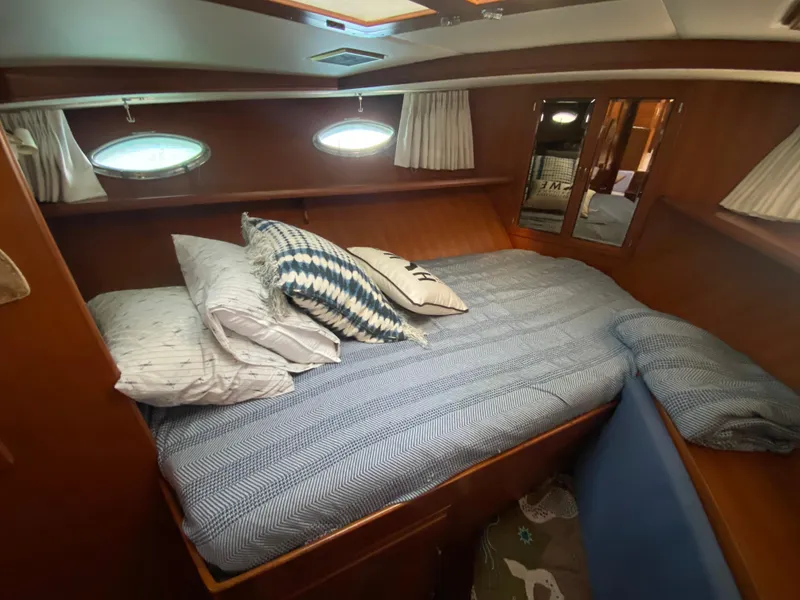Slide: The Image of Lien Hwa McKinna 42 Aft Cabin 1991 - 61
