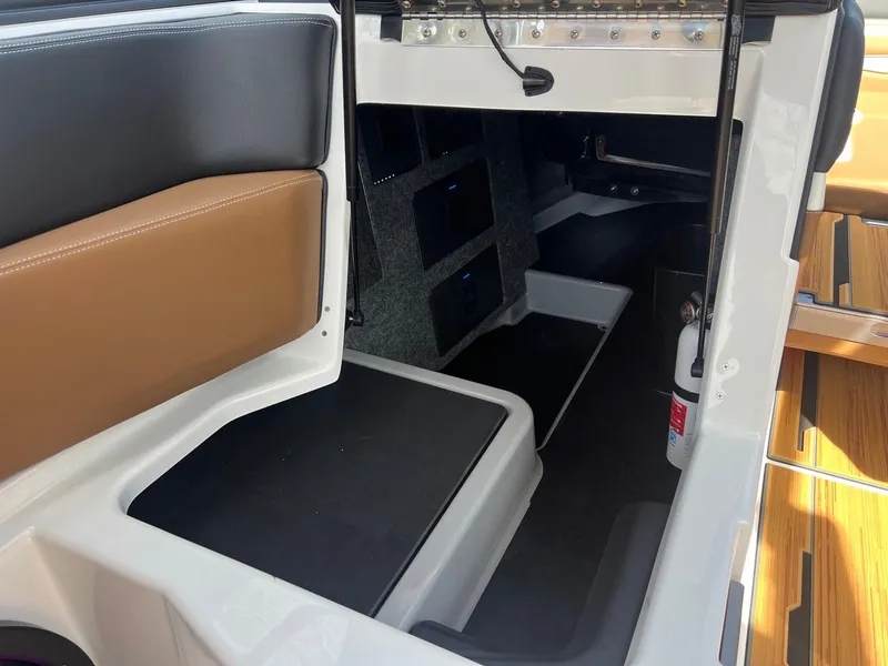 Slide: The Image of Supra SA 550 2025 - 25