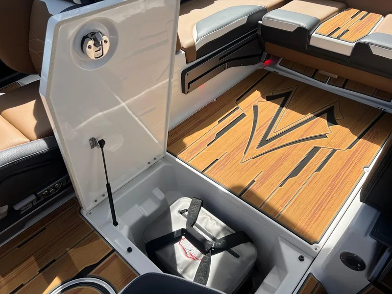 Slide: The Image of Supra SA 550 2025 - 26