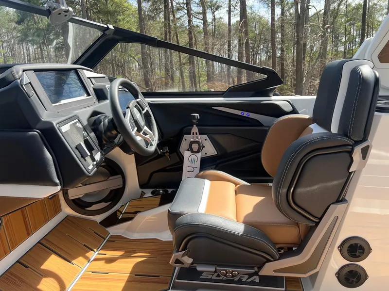 Slide: The Image of Supra SA 550 2025 - 27