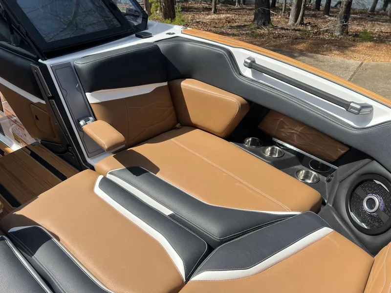 Slide: The Image of Supra SA 550 2025 - 29