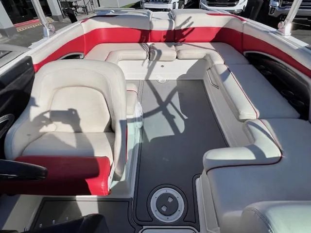 Slide: The Image of 2006 MasterCraft X45 boat interior with red and white seating. - 17