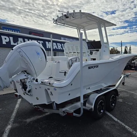 Slide: The Image of Sea Fox 228 Commander 2025 - 2