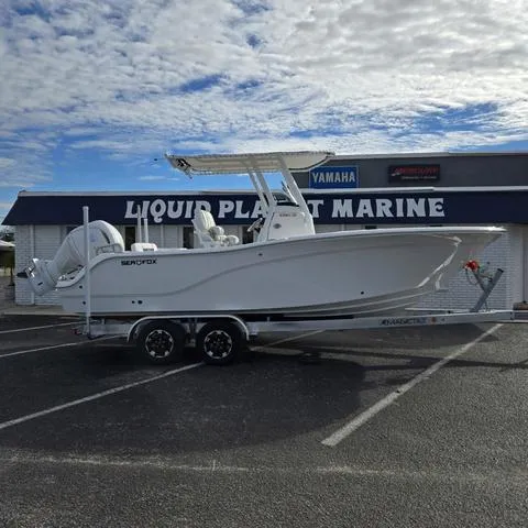 Slide: The Image of Sea Fox 228 Commander 2025 - 7