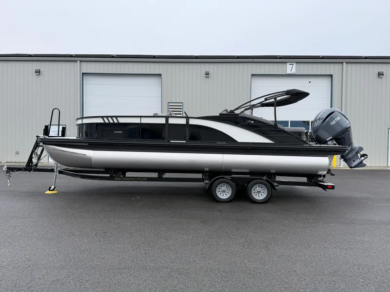 The Image of Bennington 23LTSBSE 2025 - 1