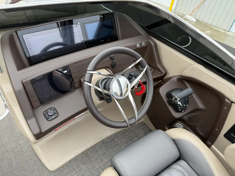 Slide: The Image of Bennington 25QXSBWA 2025 - 15