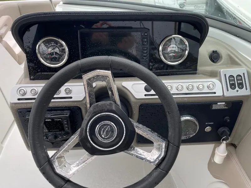 Slide: The Image of Crownline Boats Eclipse E235 XS 2022 - 3