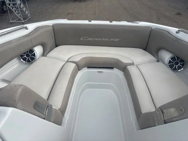 Slide: The Image of Crownline Boats Eclipse E235 XS 2022 - 14