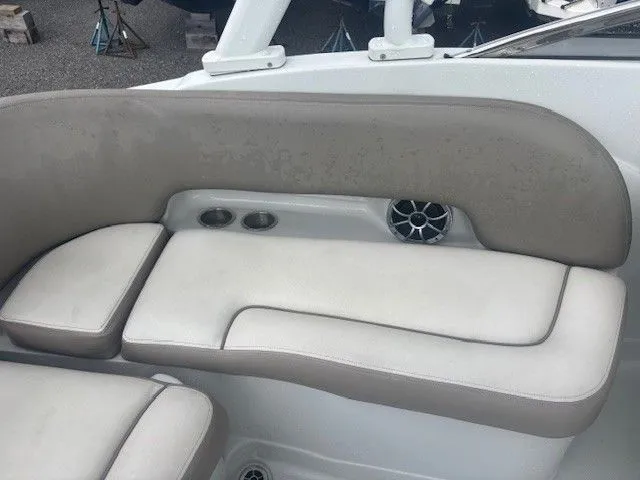 Slide: The Image of Crownline Boats Eclipse E235 XS 2022 - 19