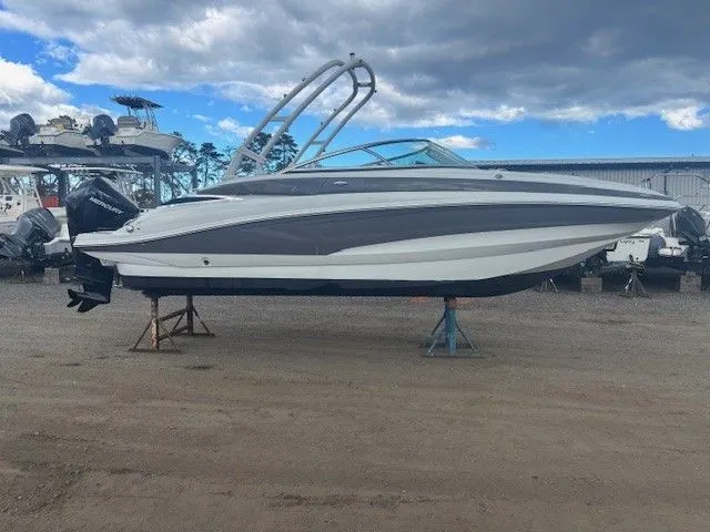 Slide: The Image of Crownline Boats Eclipse E235 XS 2022 - 2
