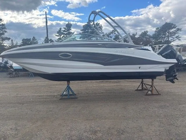 Slide: The Image of Crownline Boats Eclipse E235 XS 2022 - 5