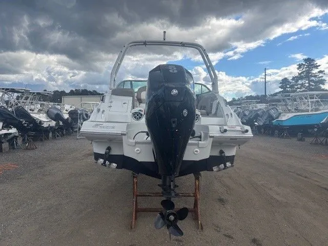 Slide: The Image of Crownline Boats Eclipse E235 XS 2022 - 6