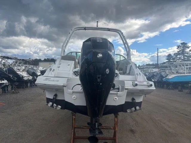 Slide: The Image of Crownline Boats Eclipse E235 XS 2022 - 7