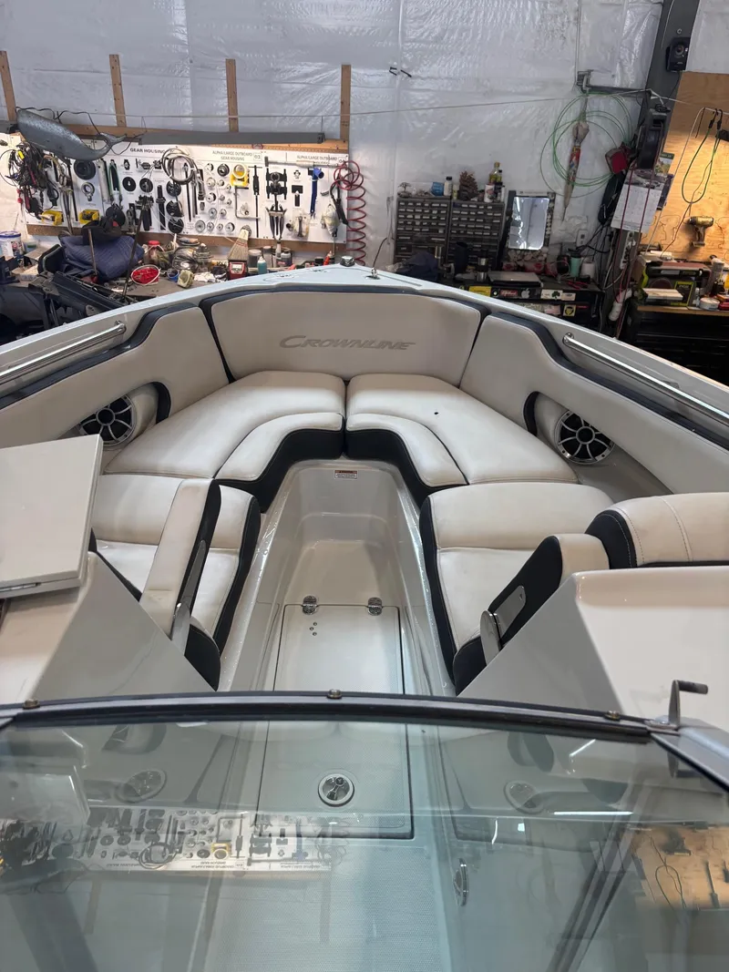 Slide: The Image of Crownline Boats 260 XSS 2022 - 18
