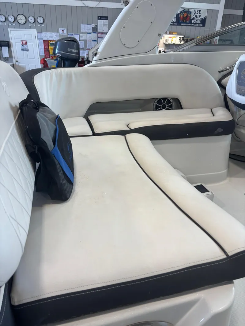 Slide: The Image of Crownline Boats 260 XSS 2022 - 4