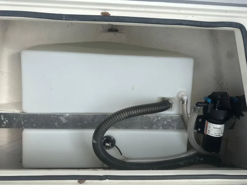 Slide: The Image of 2008 Dorado 23 Classic boat water tank and pump system. - 39
