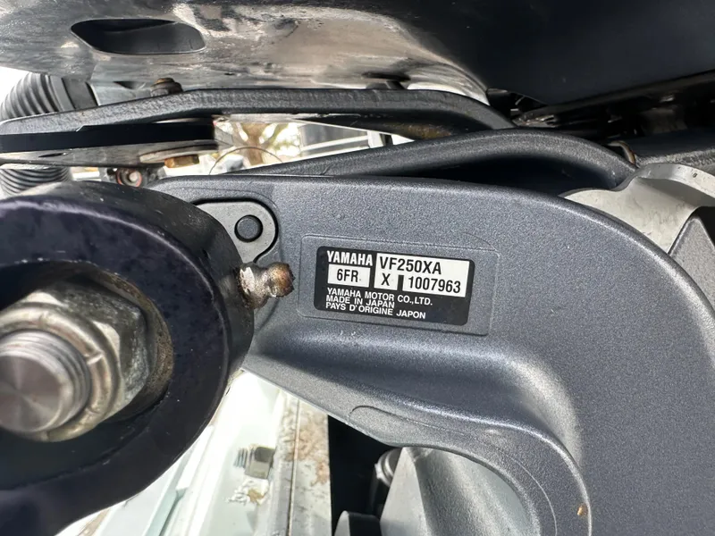 Slide: The Image of Yamaha VF250XA engine detail on 2008 Dorado 23 Classic boat. - 8