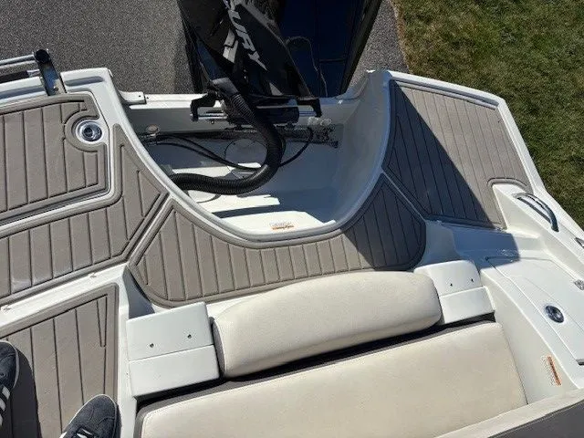 Slide: The Image of Crownline Boats 260 XSS 2022 - 20