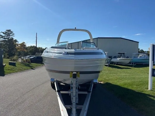 Slide: The Image of Crownline Boats 260 XSS 2022 - 3