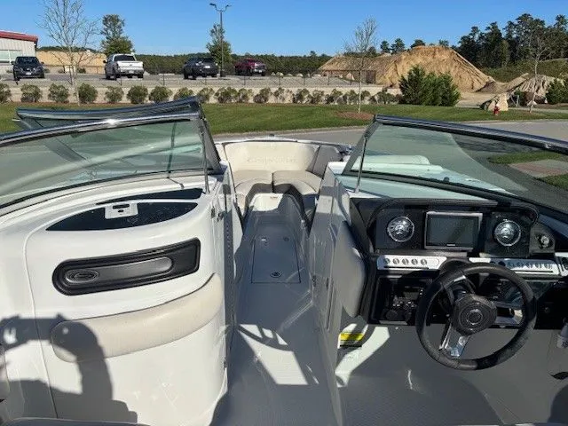 Slide: The Image of Crownline Boats 260 XSS 2022 - 8