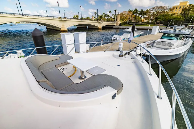Slide: The Image of Hatteras 80 Motor Yacht 2013 - 149