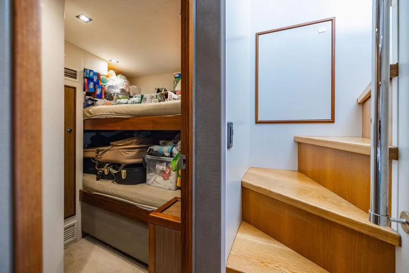 Slide: The Image of Hatteras 80 Motor Yacht 2013 - 162