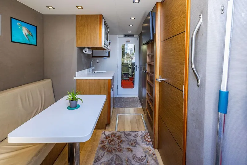 Slide: The Image of Hatteras 80 Motor Yacht 2013 - 175