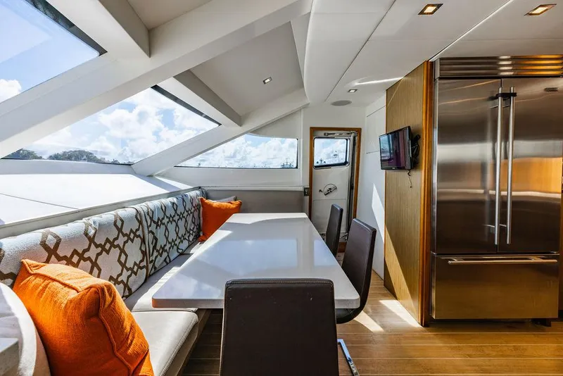 Slide: The Image of Hatteras 80 Motor Yacht 2013 - 54