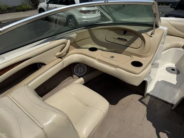 Slide: The Image of Sea Ray 190 2001 - 13