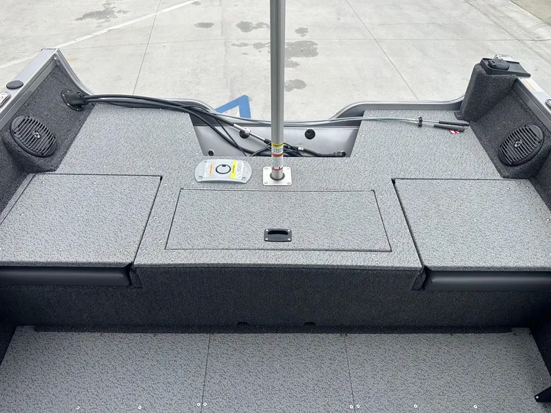 Slide: The Image of Crestliner Hawk 1650 WT JS w/ 90HP Mercury! 2025 - 6