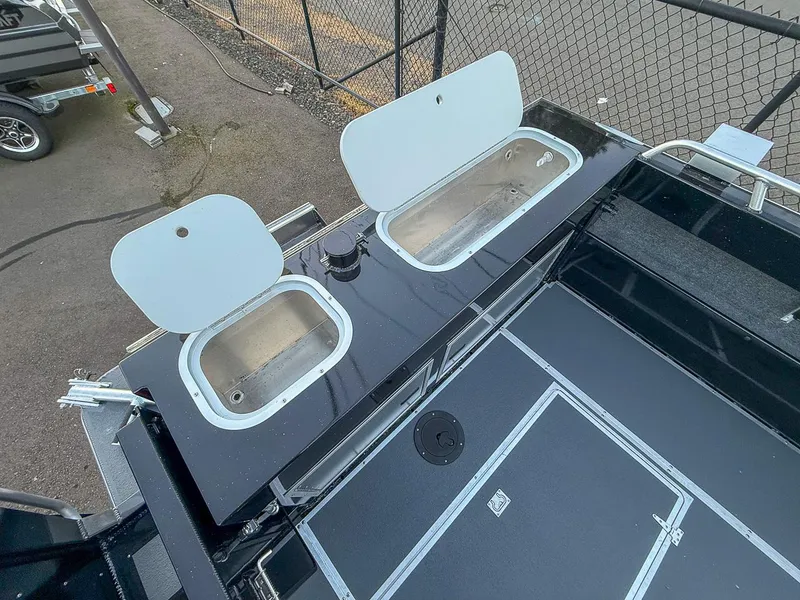 Slide: The Image of North River 25 Seahawk Fastback 2026 - 17