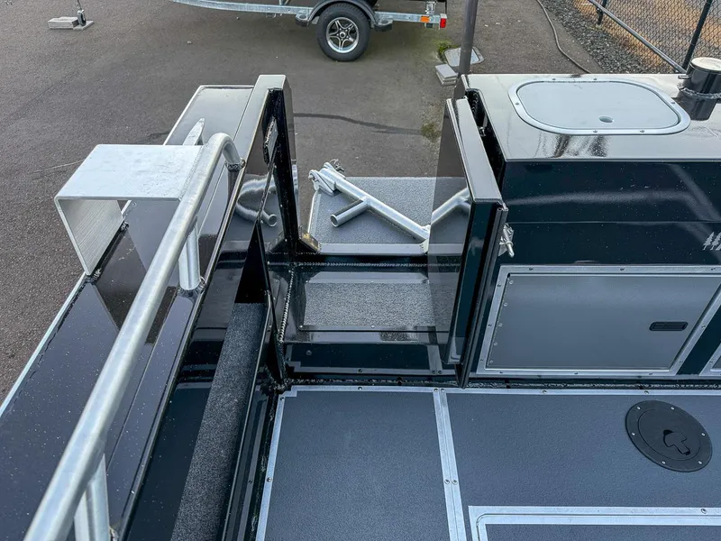 Slide: The Image of North River 25 Seahawk Fastback 2026 - 19