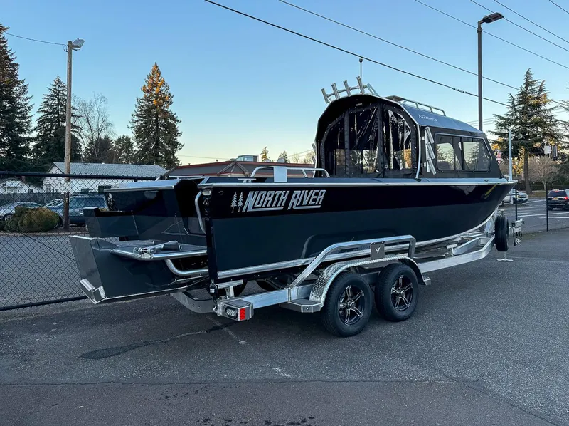 Slide: The Image of North River 25 Seahawk Fastback 2026 - 3