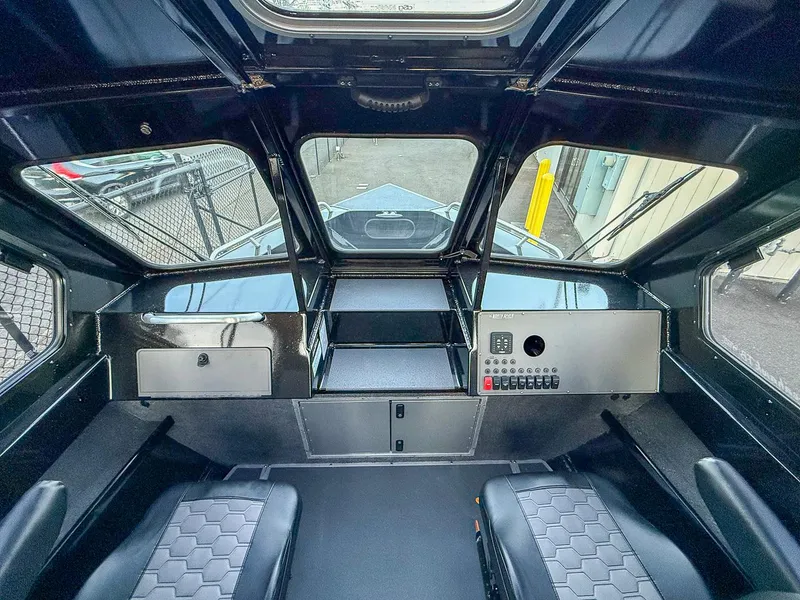 Slide: The Image of North River 25 Seahawk Fastback 2026 - 7