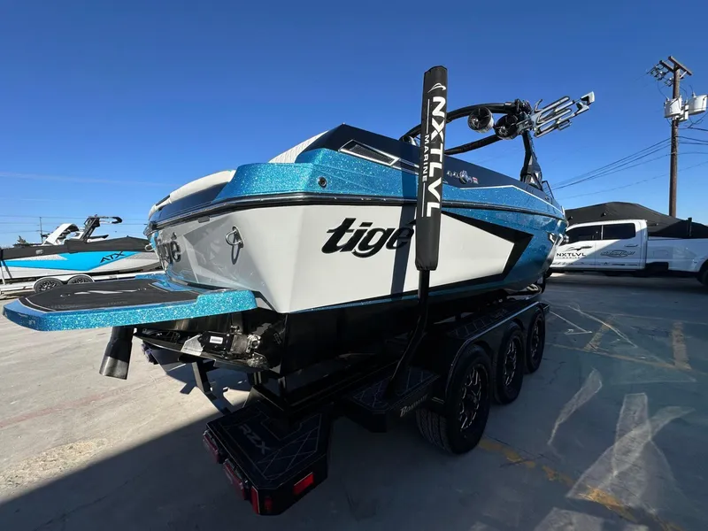 Slide: The Image of Tigé 24RZX 2022 - 4