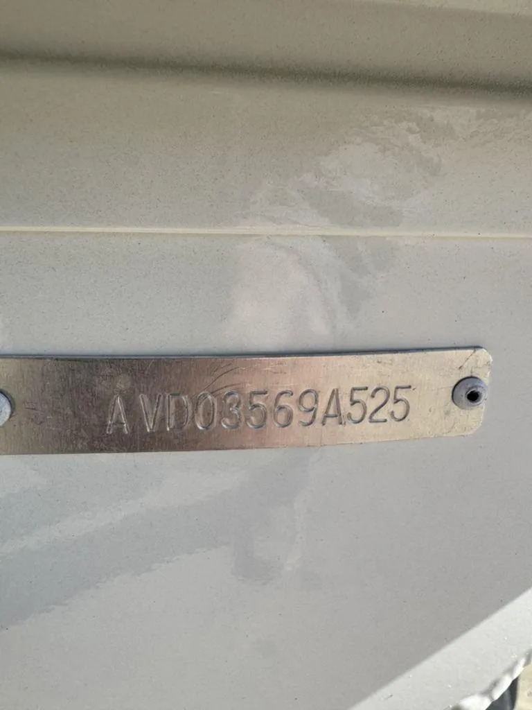 Slide: The Image of Avid 18 Vertex 2025 - 10