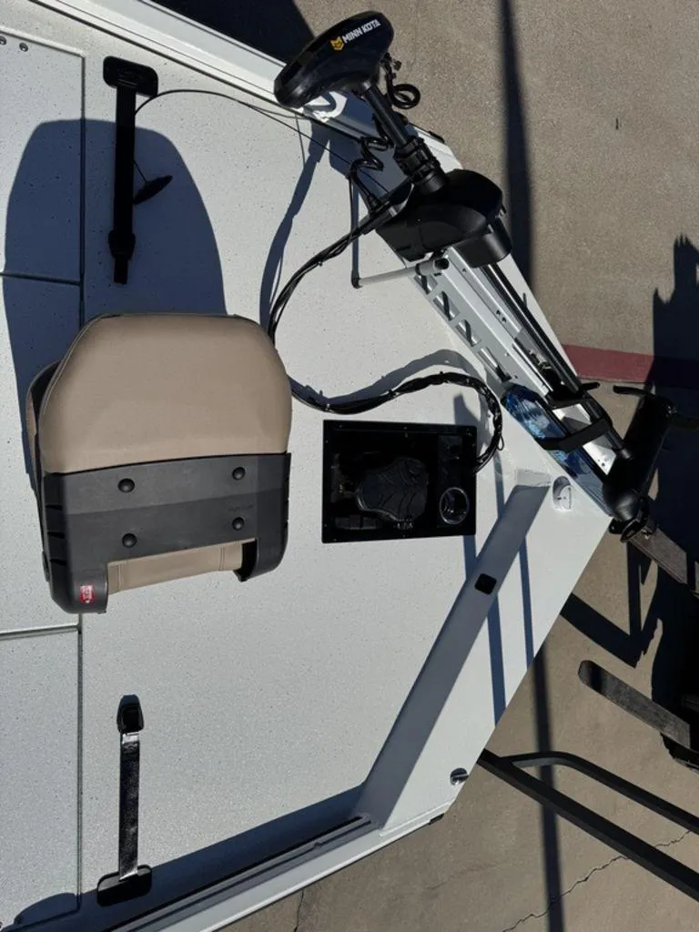 Slide: The Image of Avid 18 Vertex 2025 - 6