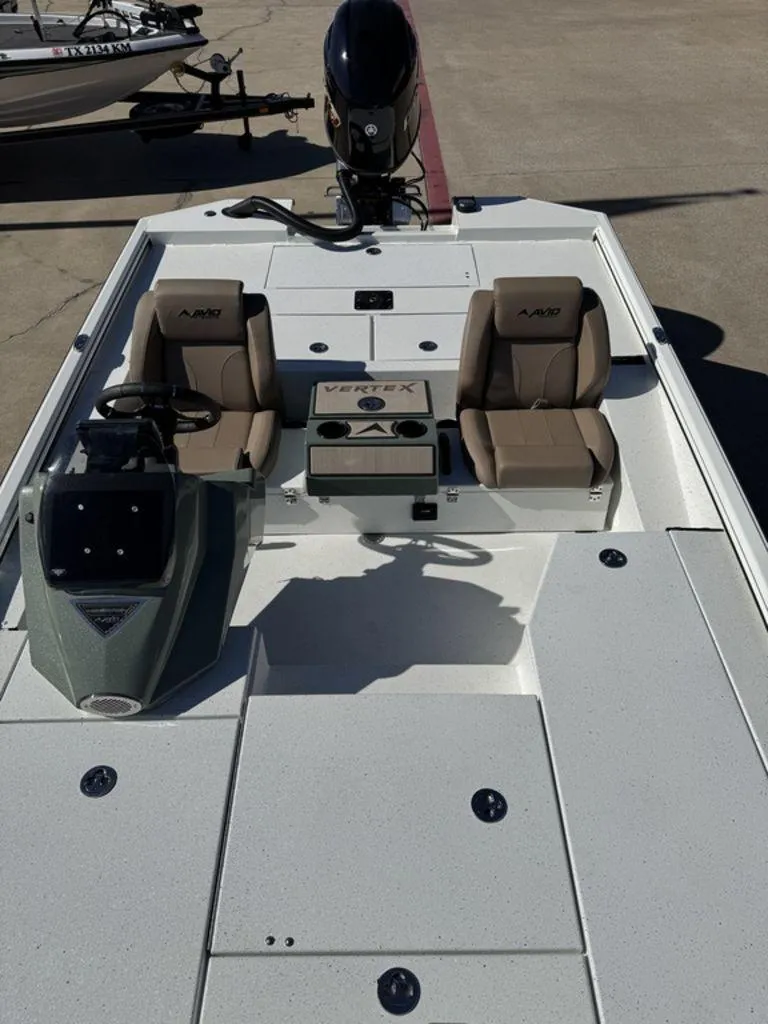 Slide: The Image of Avid 18 Vertex 2025 - 7