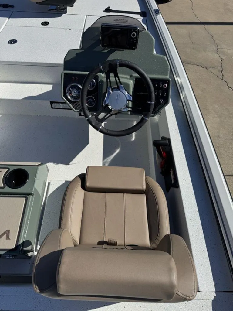 Slide: The Image of Avid 18 Vertex 2025 - 8