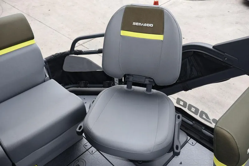 Slide: The Image of Sea-Doo Switch Fish 18 2025 - 10