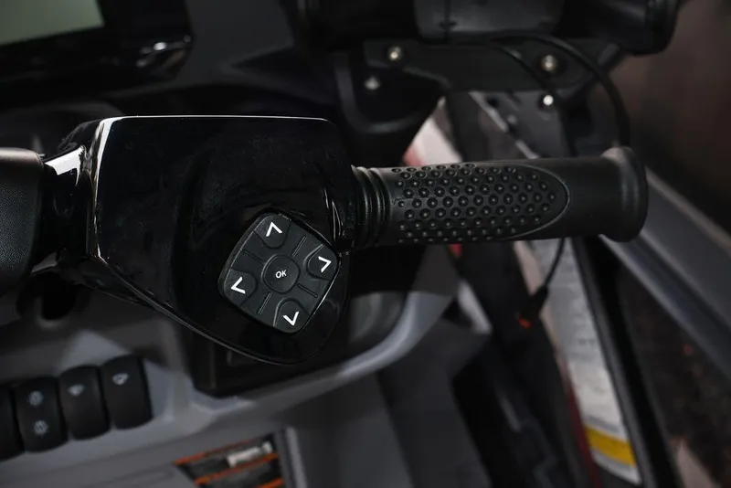 Slide: The Image of Sea-Doo Switch Fish 18 2025 - 14