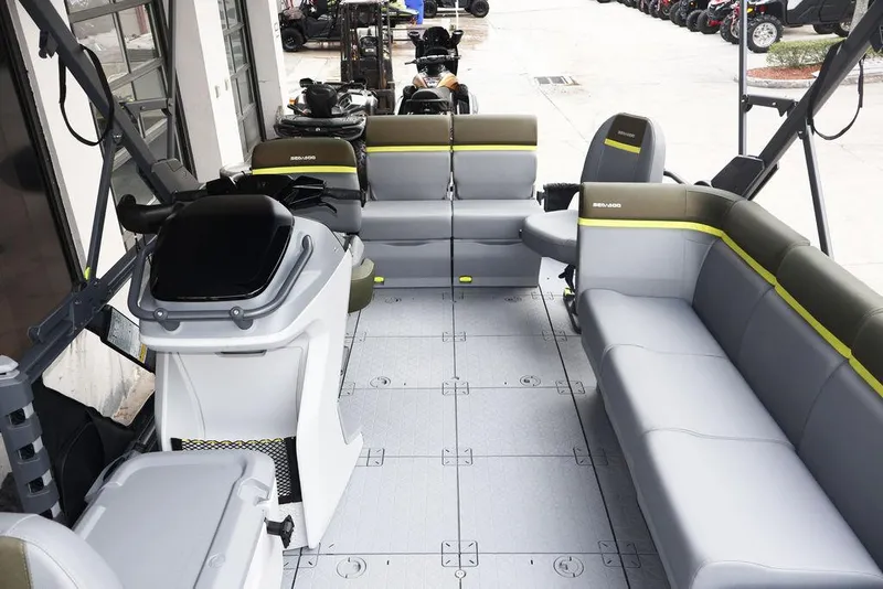 Slide: The Image of Sea-Doo Switch Fish 18 2025 - 26