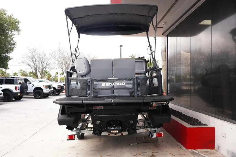 Slide: The Image of Sea-Doo Switch Fish 18 2025 - 4